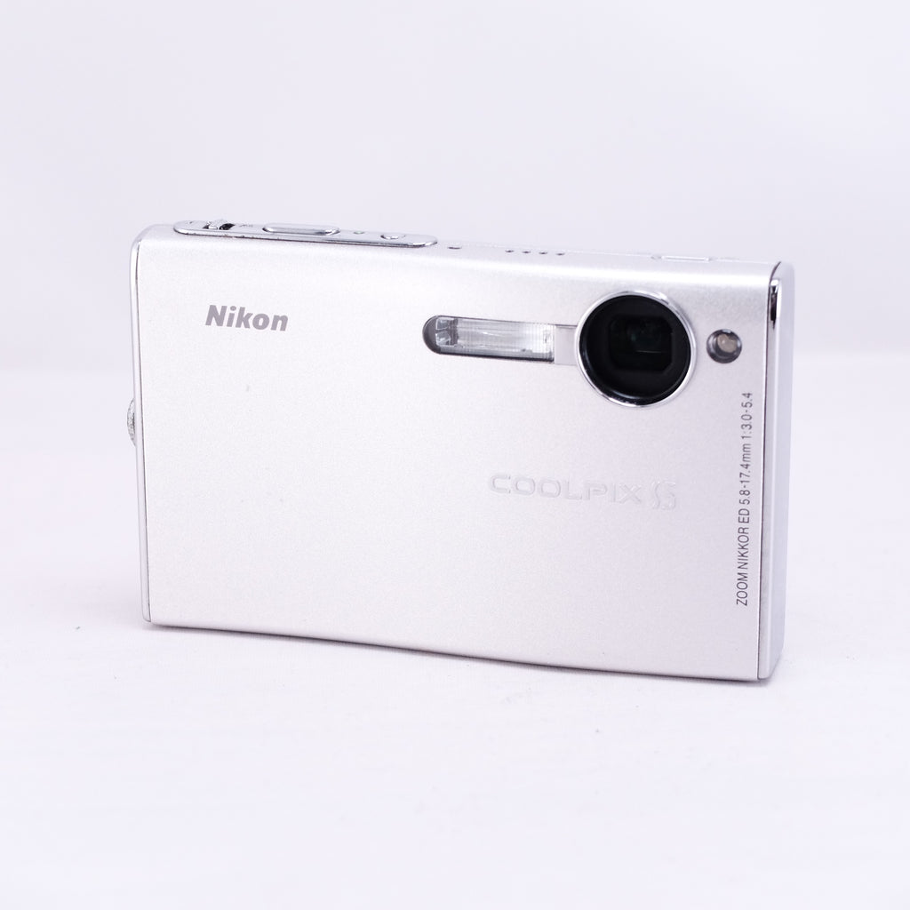Nikon COOLPIX S5（メモリーカード&バッテリー/充電器付き）
