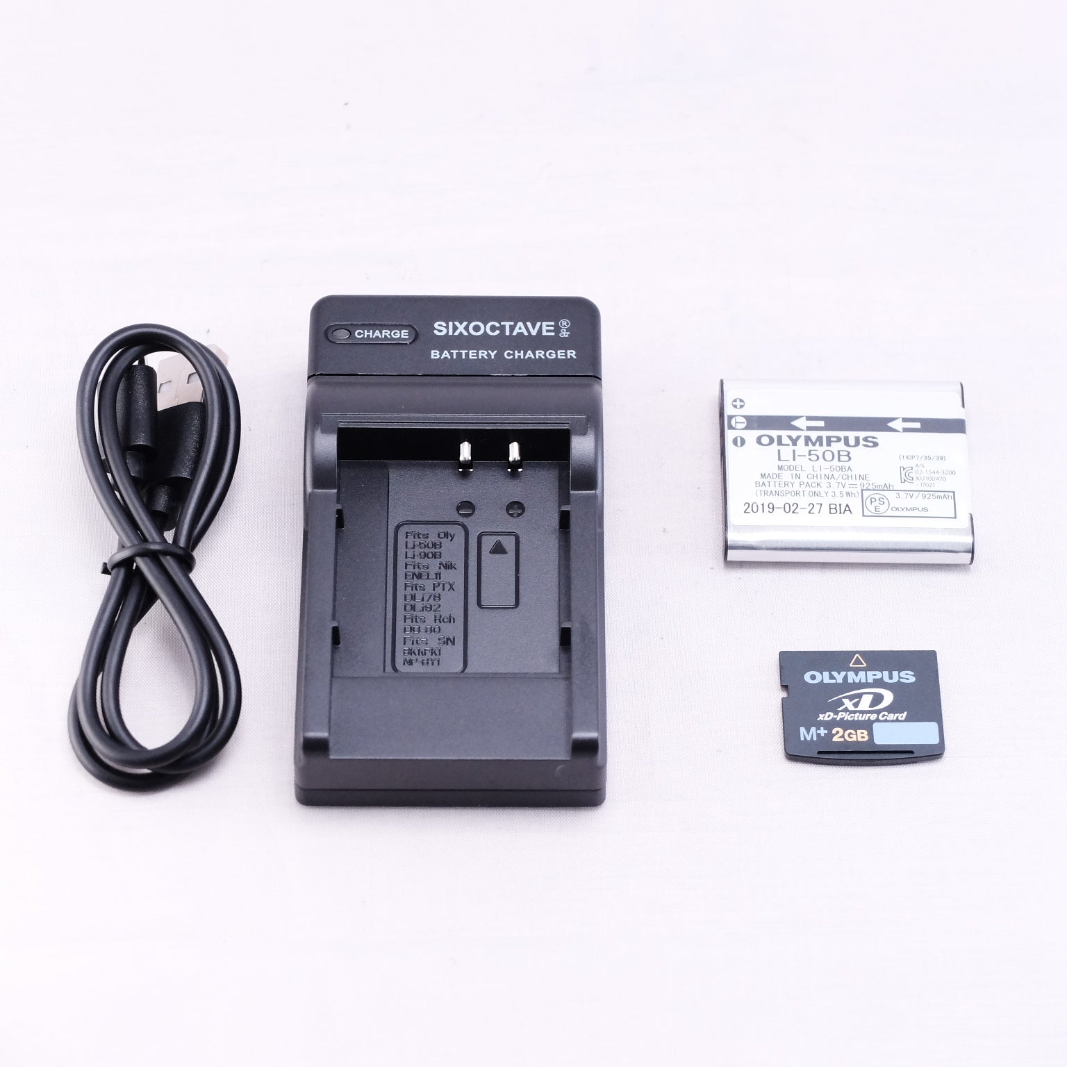 OLYMPUS μ TOUGH-6000（メモリーカード&バッテリー/充電器付き）