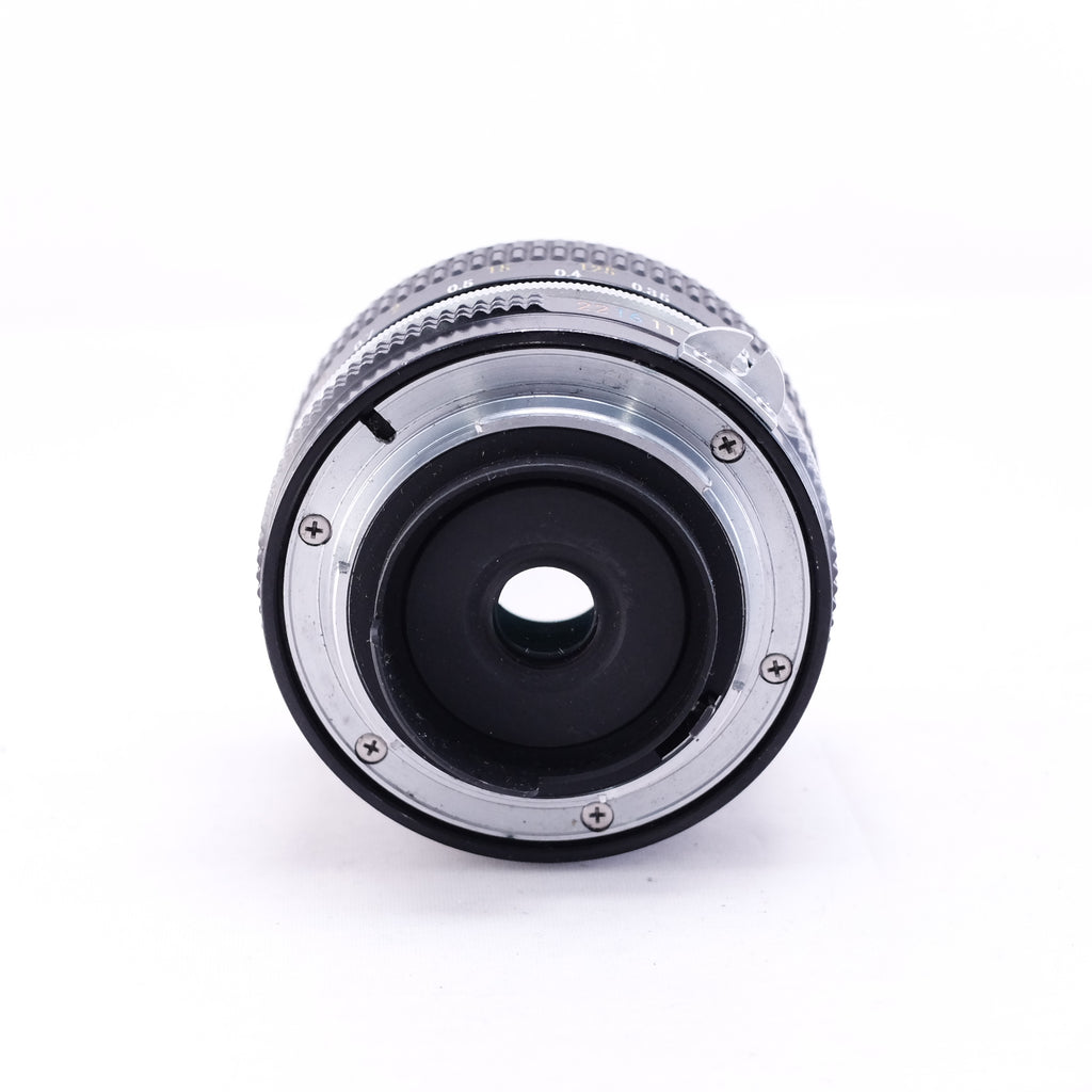Nikon 非Ai NIKKOR 20mm F4 [F]