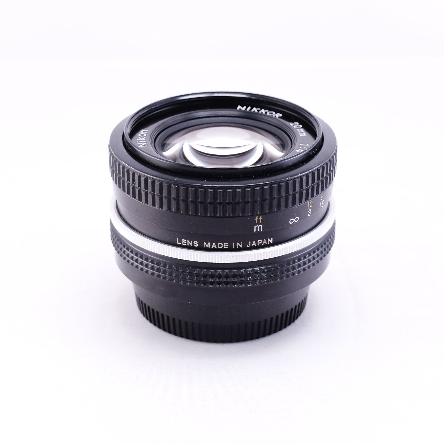 Nikon 非Ai NIKKOR 20mm F4 [F]