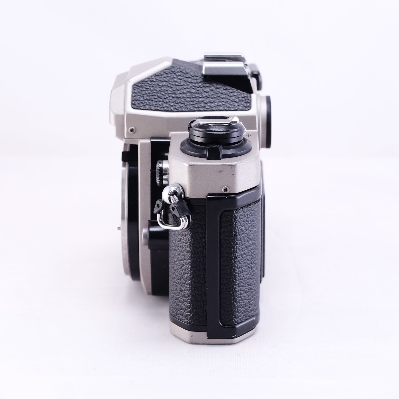 Nikon New FM2/T チタン