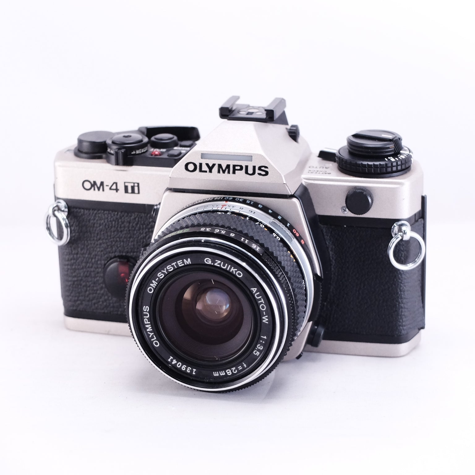 OLYMPUS OM-4 Ti + G.Zuiko Auto-W 28mm F3.5