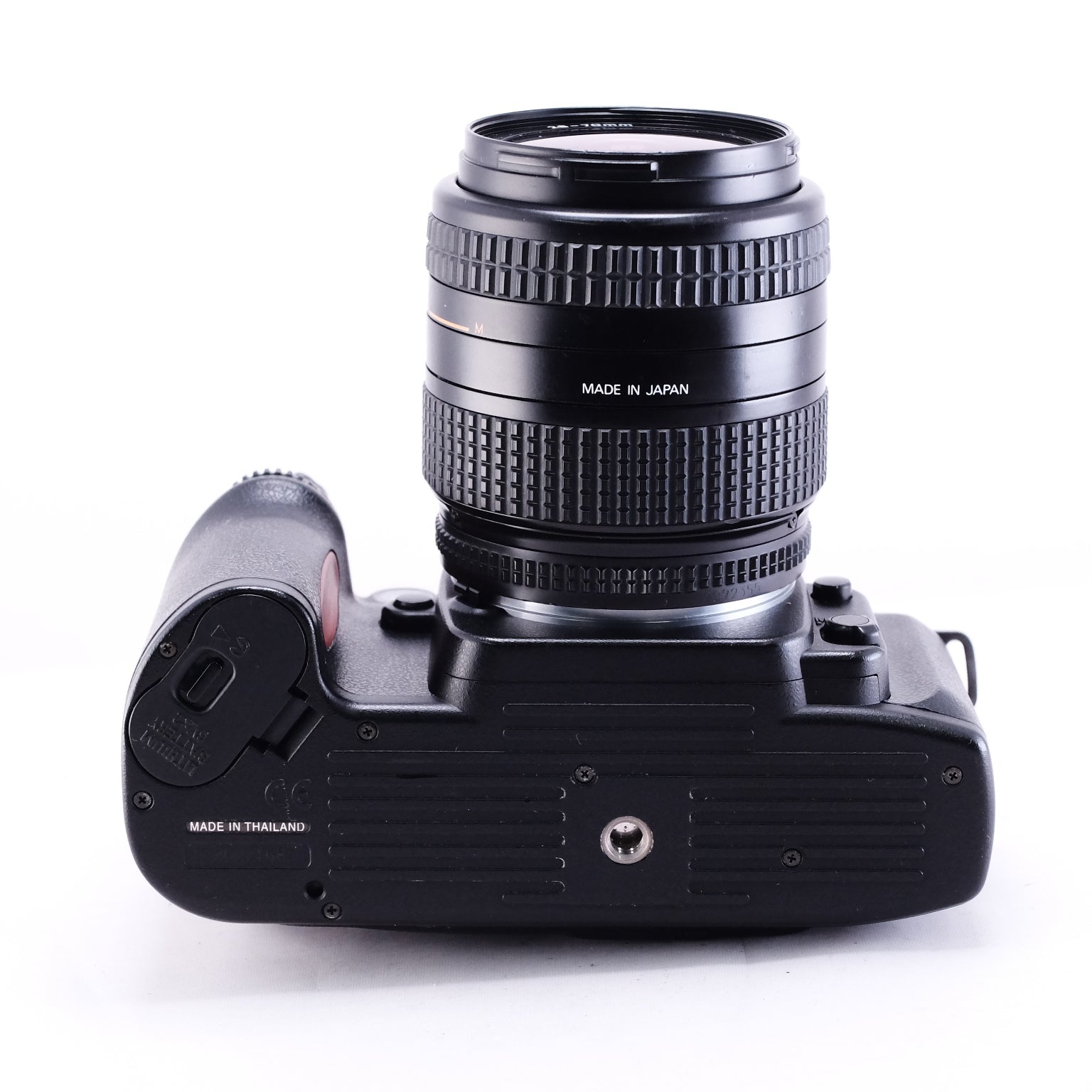 Nikon F80 + AF NIKKOR 35-70mm F3.3-4.5 (Kodakフィルム&電池付き)