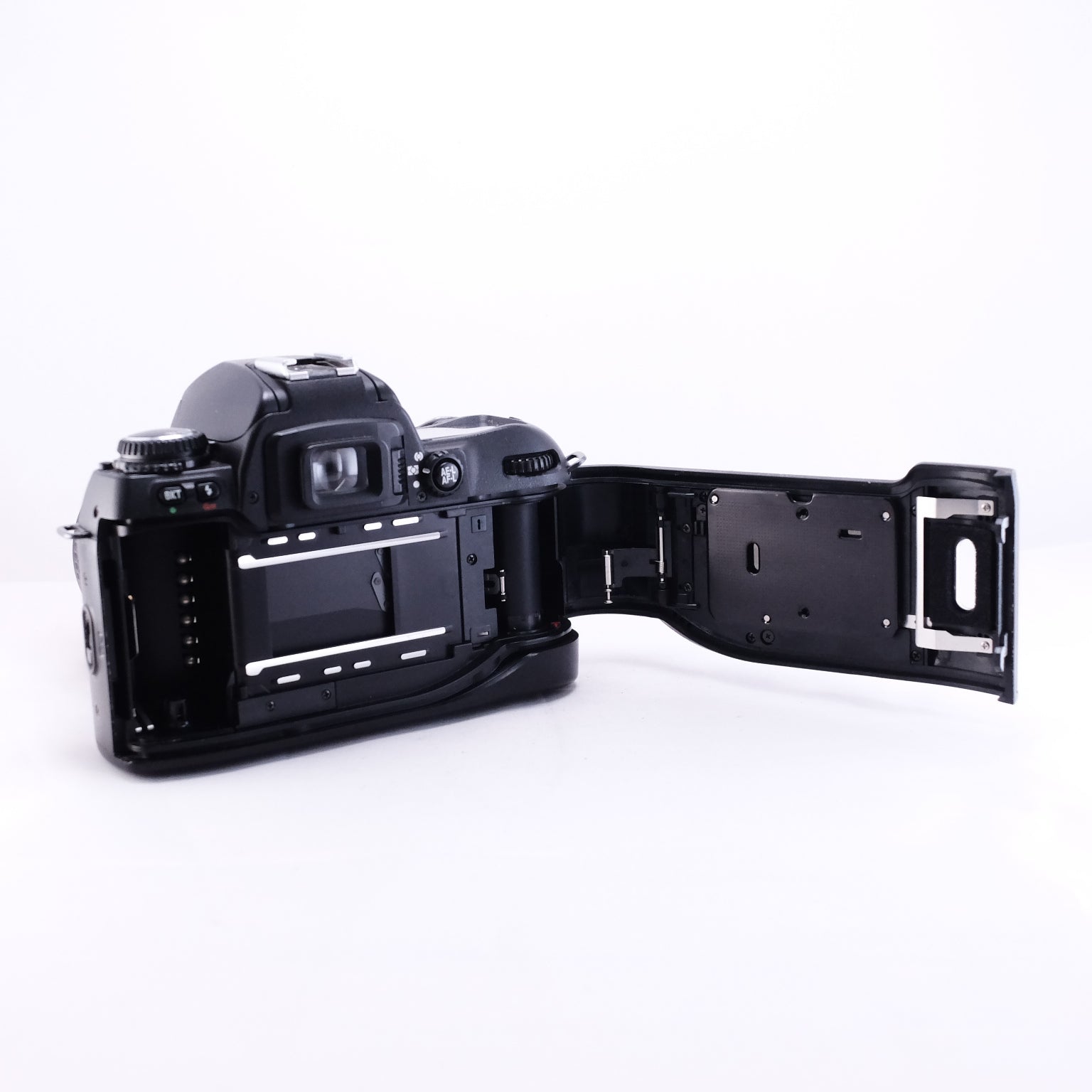 Nikon F80 + AF NIKKOR 35-70mm F3.3-4.5 (Kodakフィルム&電池付き)