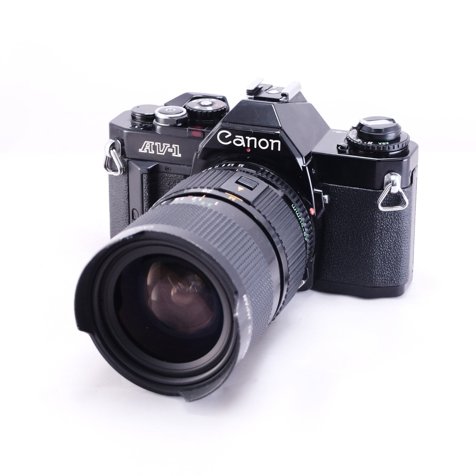Canon AV-1 (Black) + CANON ZOOM LENS FD 28-50mm F3.5