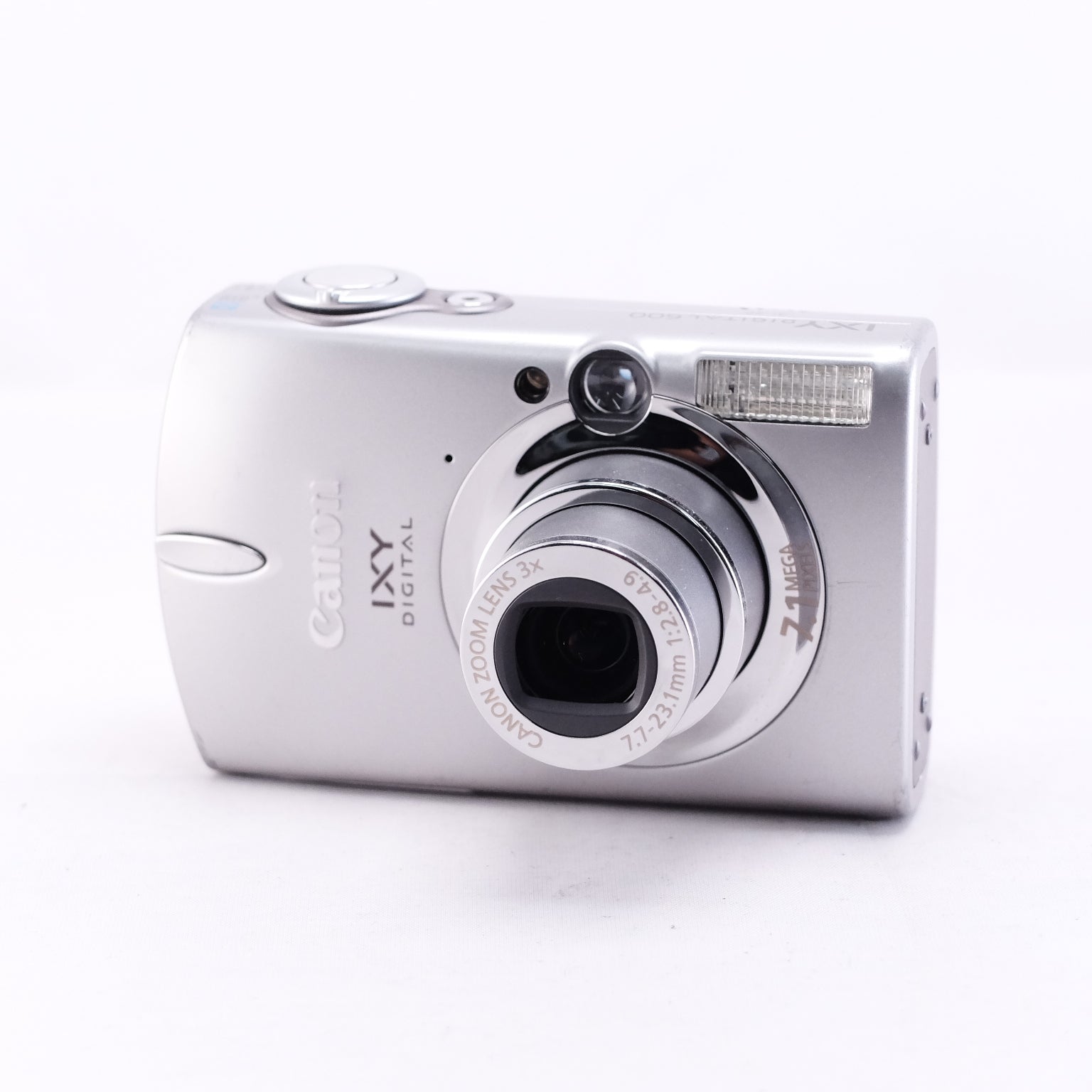 Canon IXY DIGITAL 600（メモリーカード&バッテリー/充電器付き）