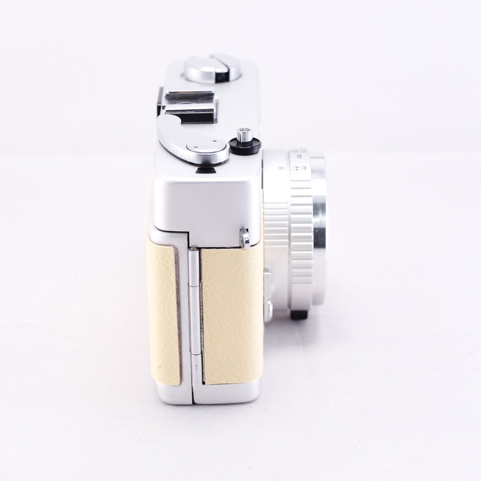 Konica C35 Flashmatic (cream yellow) ※整備品