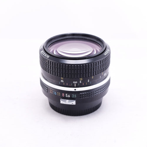 Nikon 非Ai NIKKOR-H Auto 28mm F3.5 [F]