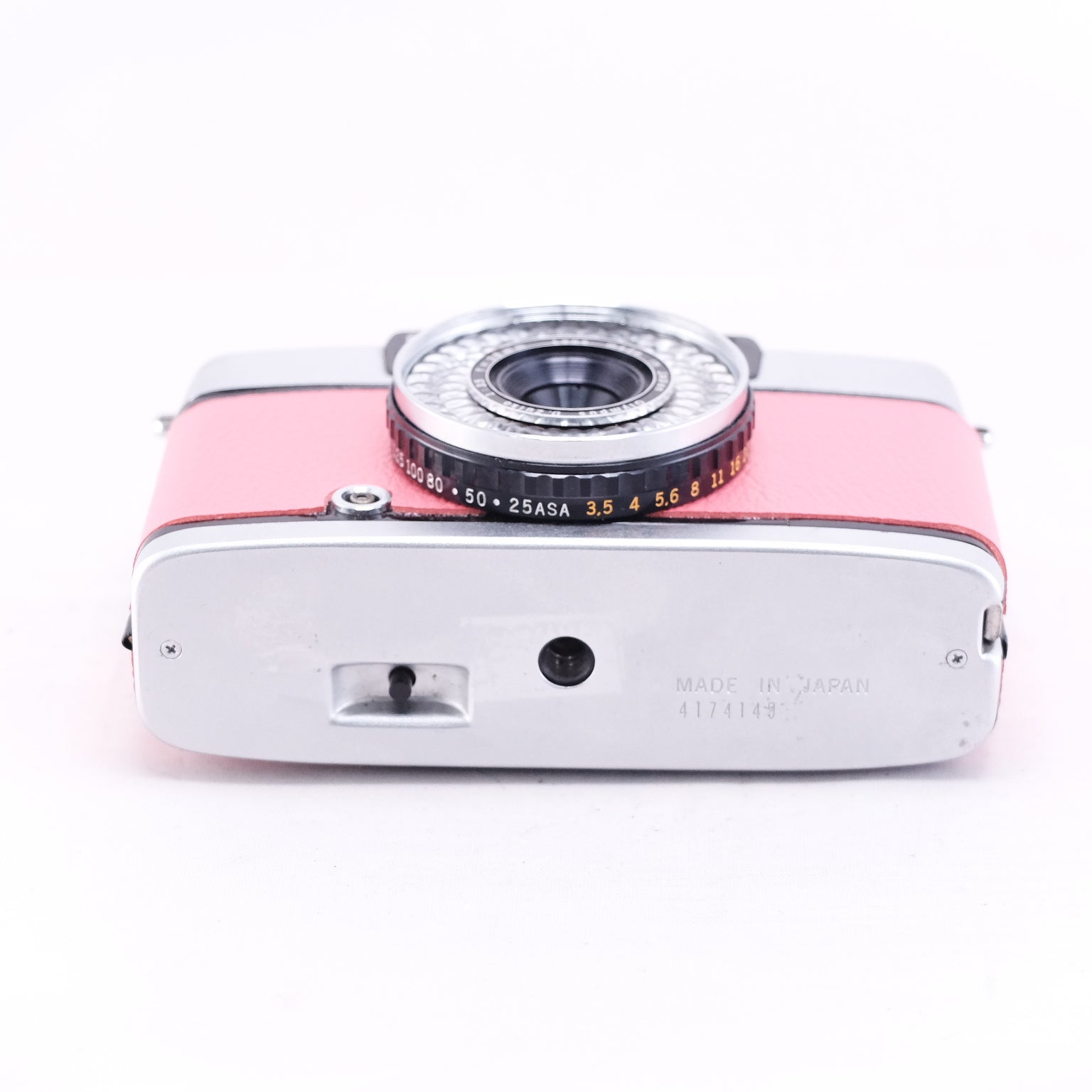 OLYMPUS PEN EE-3 (Pinkish Red )