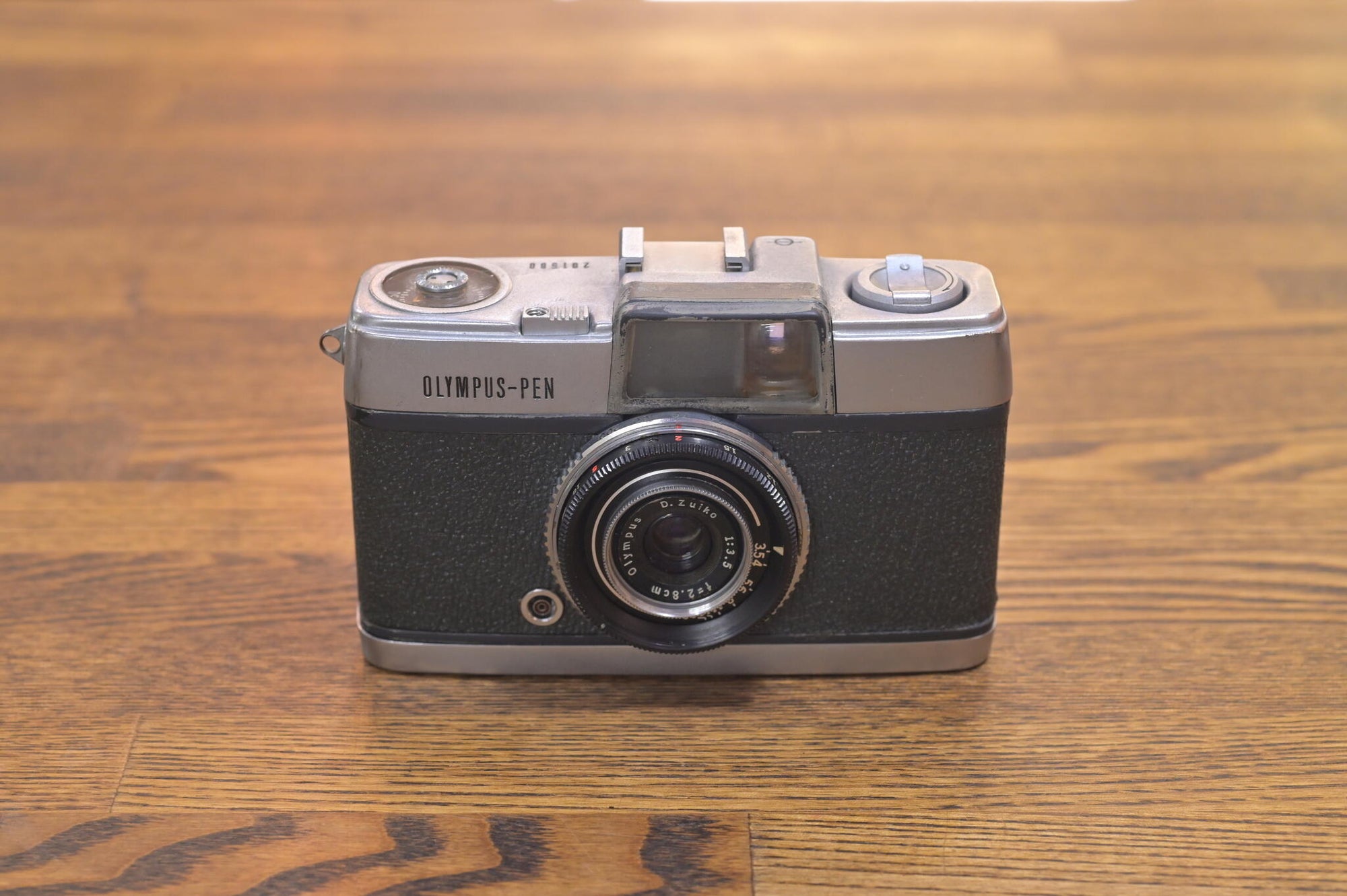 Olympus PEN 片耳 (Original Gray)